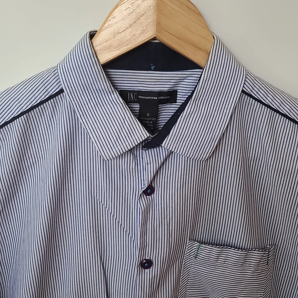INC button down - Picture 2 of 4